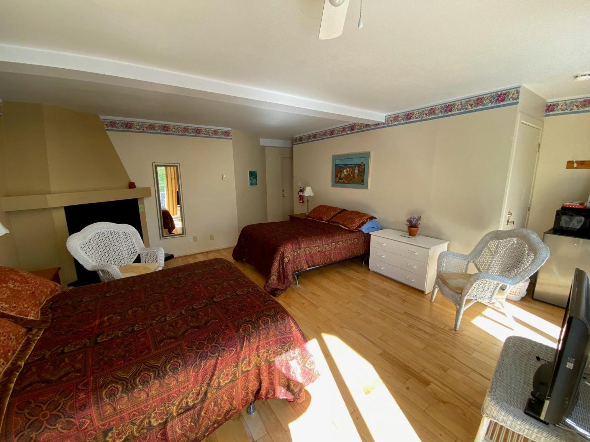 Auberge Maison Gauthier Tadoussac Eksteriør billede