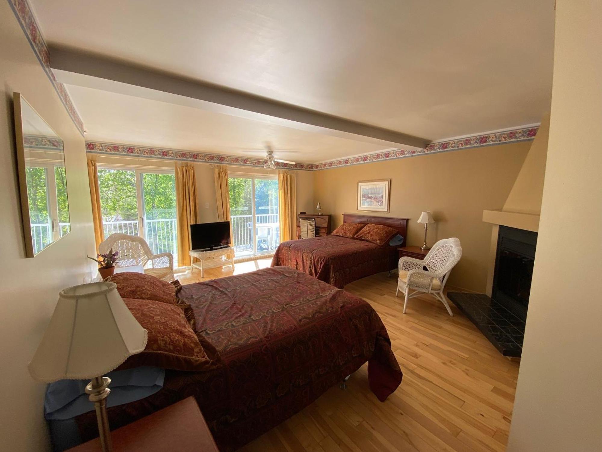 Auberge Maison Gauthier Tadoussac Eksteriør billede
